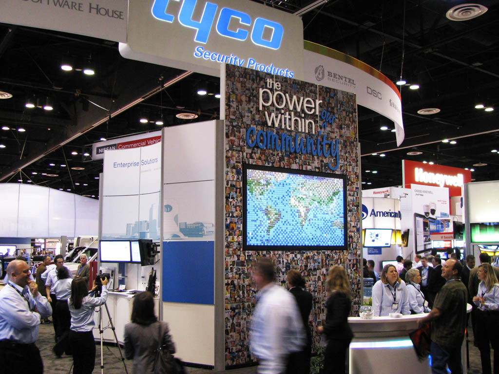 Tyco ASIS 2011 - Real-time Interactive Photo Mosaic