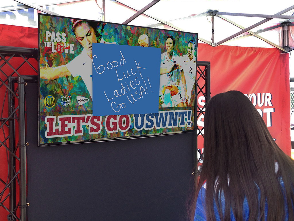 U.S. Women's National Soccer Team Event in San Jose, CA - Real-time Interactive Photo Mosaic