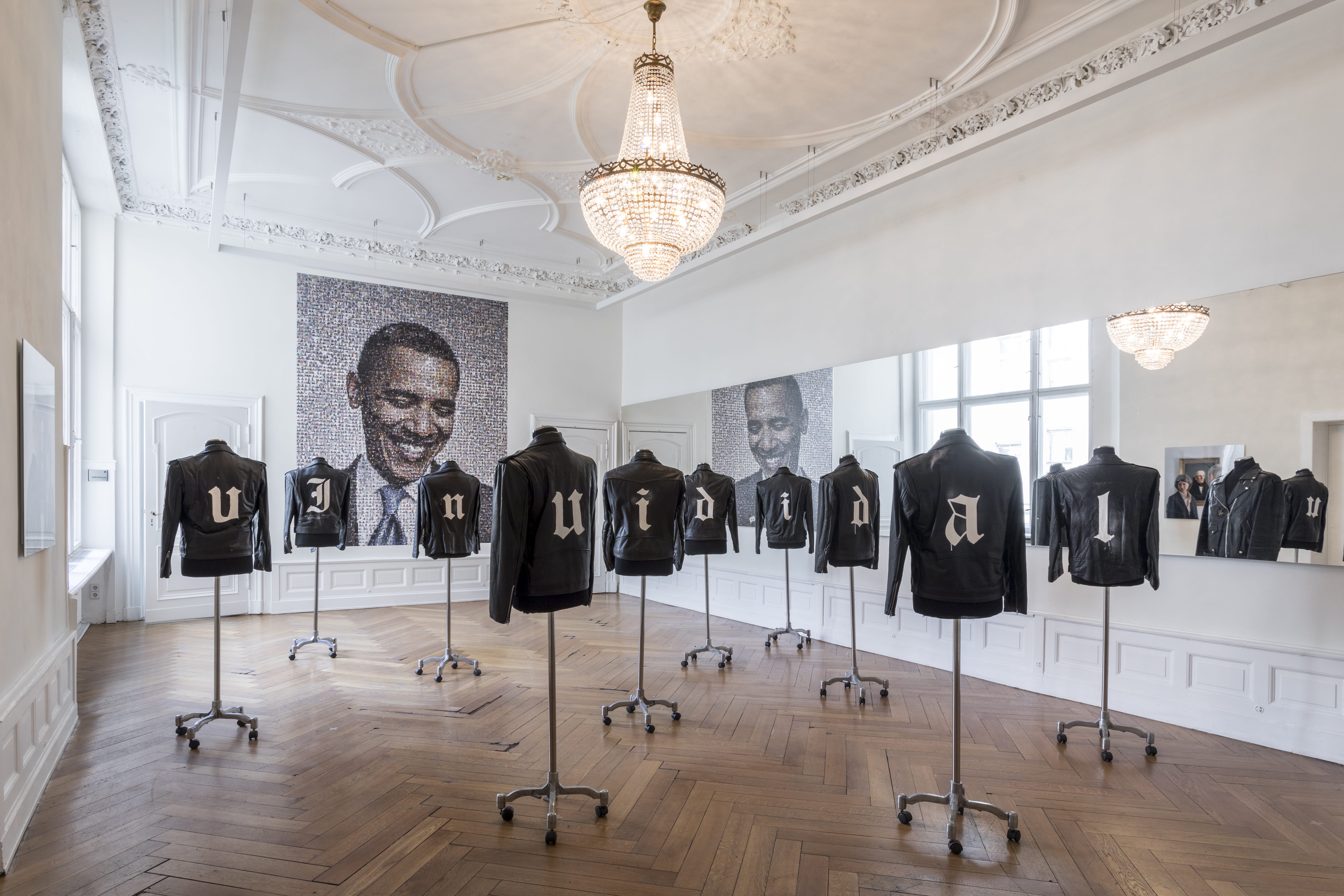#TheStandingO President Obama photo mosaic featured in Berlin contemporary art exhibit
