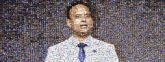 Speech Speech Public speaking Forehead Microphone Dress shirt Tie Coat Gesture Collar Spokesperson Blazer Suit