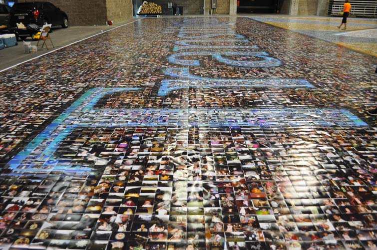 176,750 photos were placed in total.